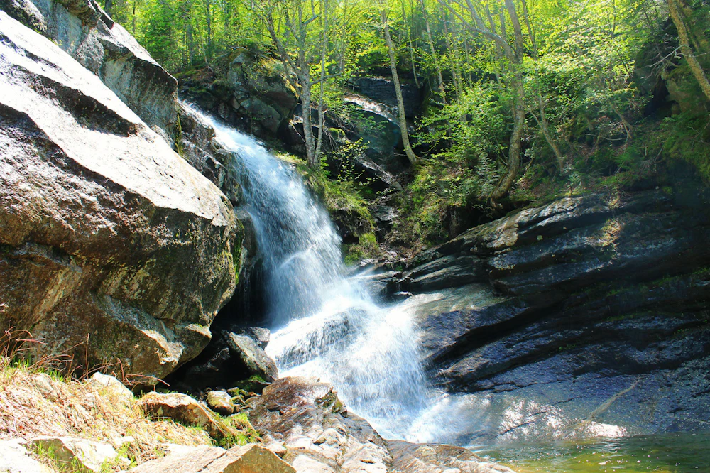 Bridal Veil Falls Coppermine Trail