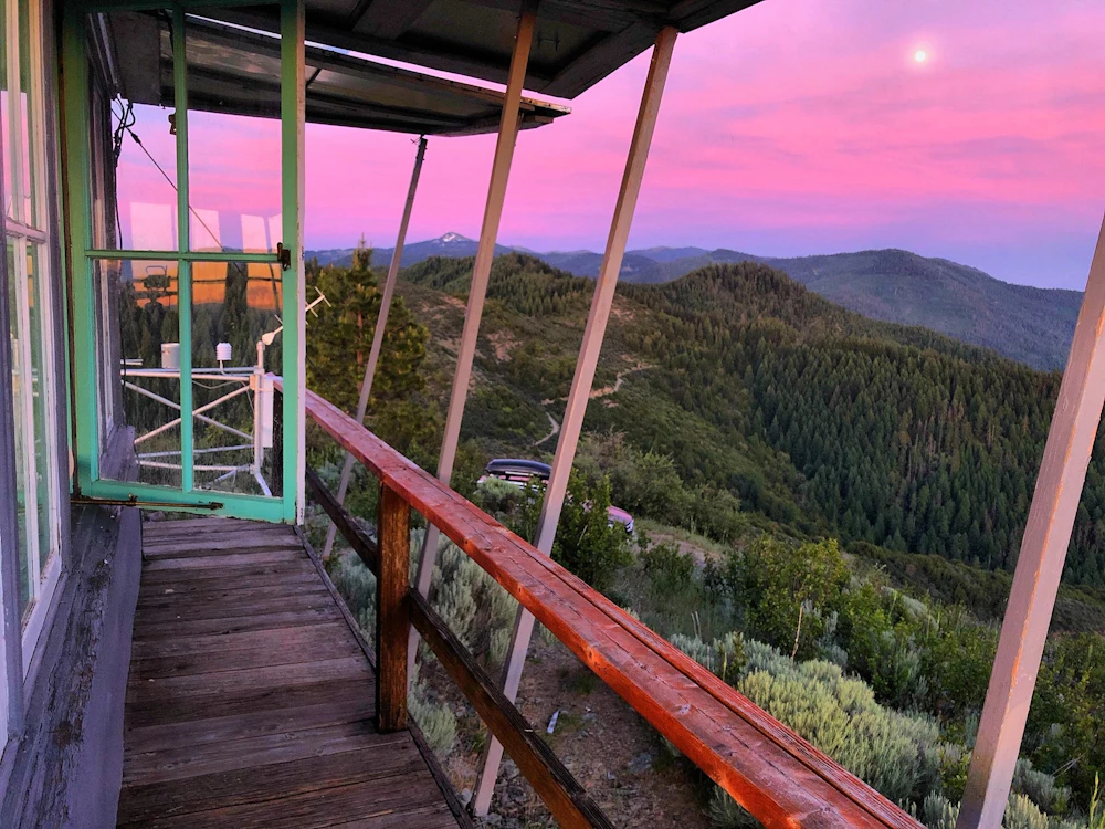 Rogue River Siskiyou Squaw Peak Lookout Chryssa Hunlock 2