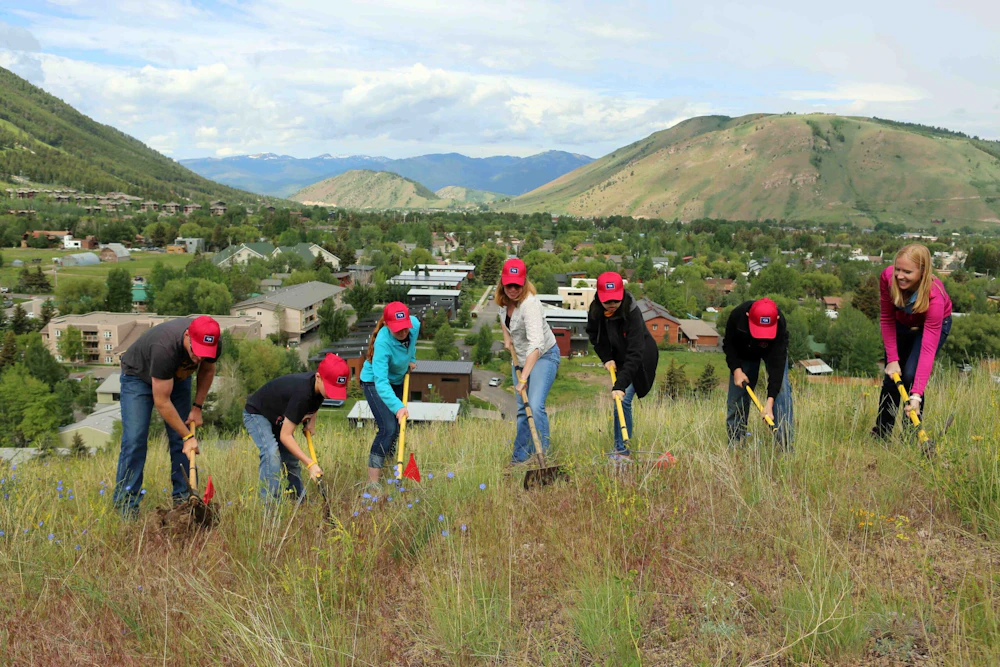 trail-work-bridger-teton-Great-Outdoors-Month2